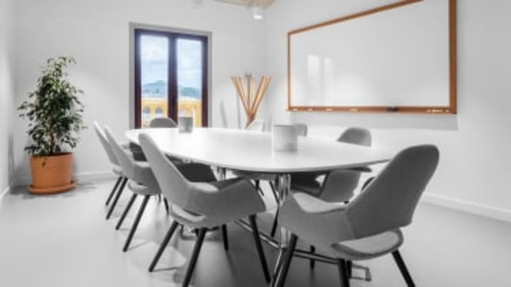 Regus-Crowfoot Centre