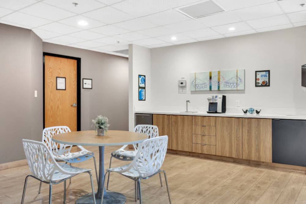 Workstyle 11225 North 28th Drive