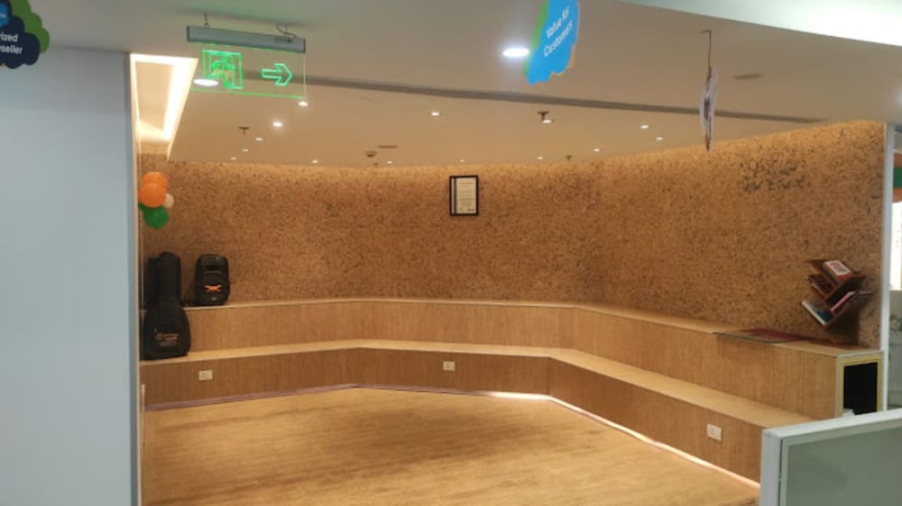 Cowork In Club 125- Noida