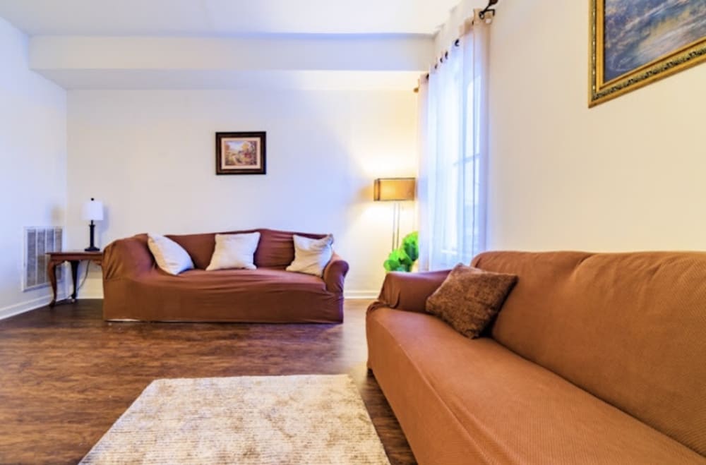 Workshop 420 Broad St