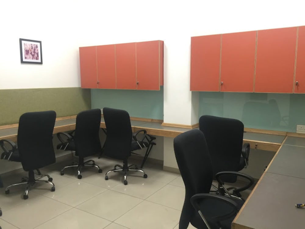 Ebony Business Center