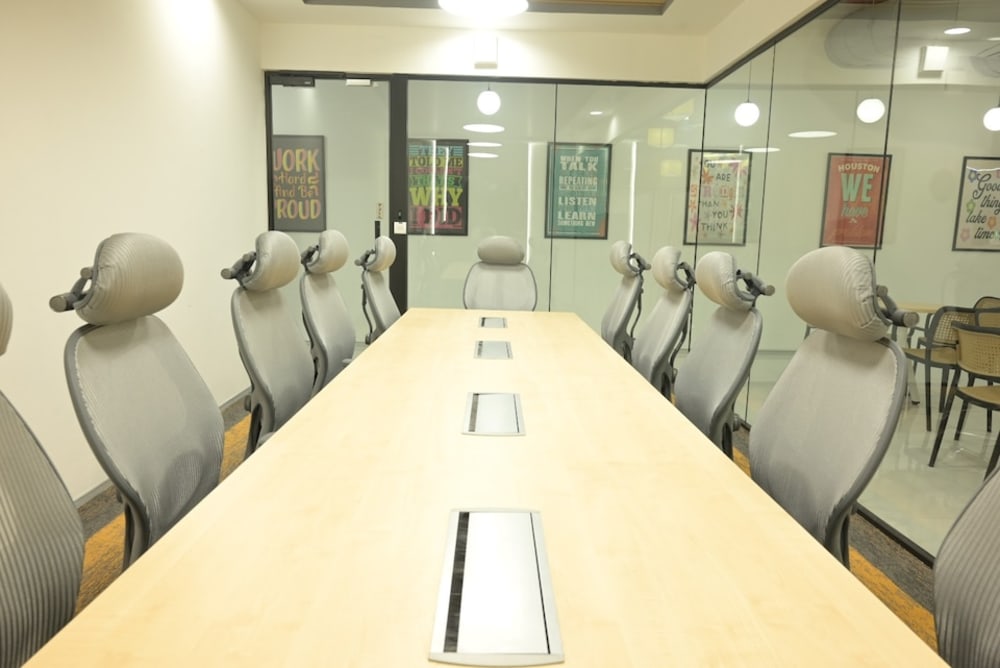 Innov8 Coworking Space Aurum Q Parć