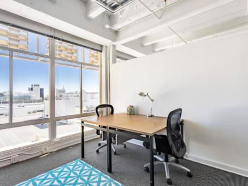 Regus Meridian Center