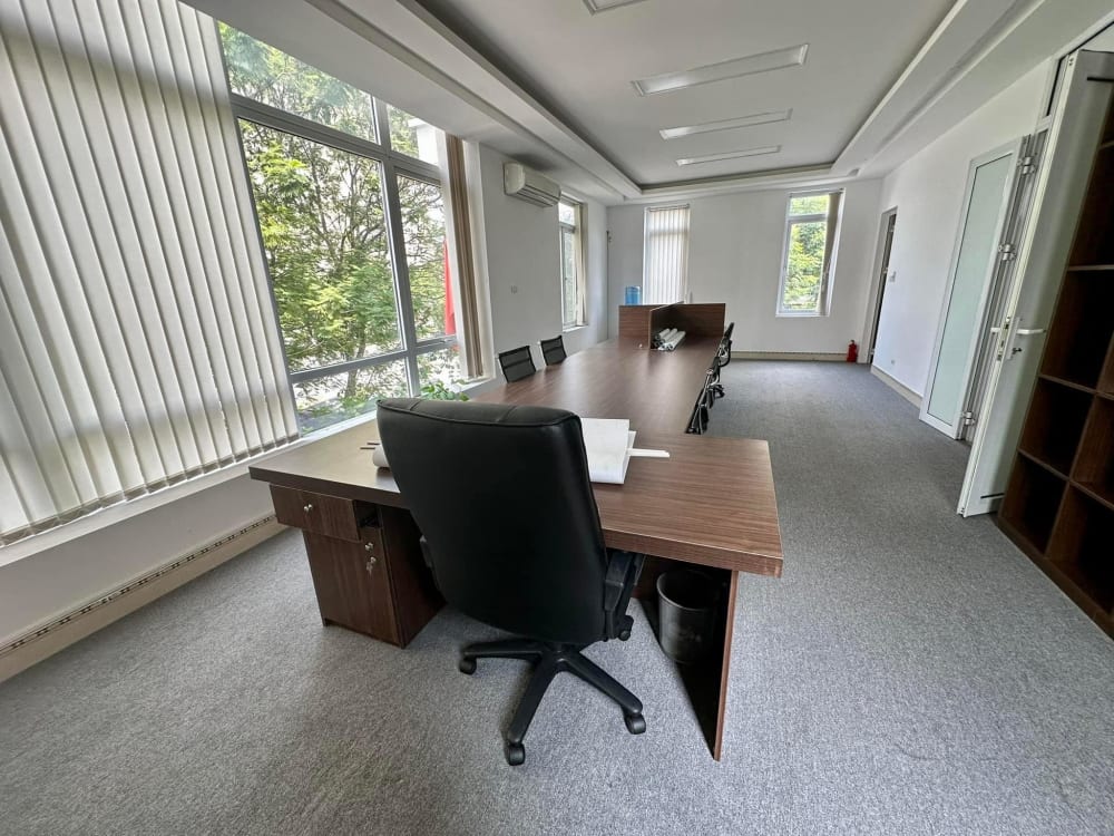 Level Café & Coworking