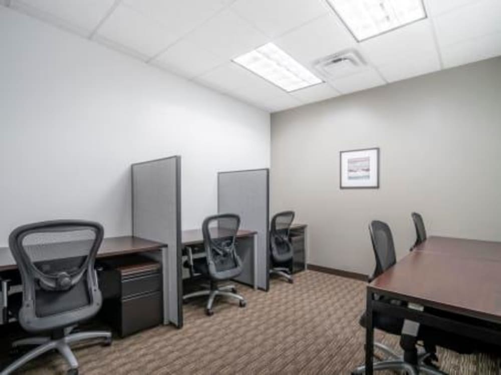 Regus Deer Valley Union Hills Office Plaza