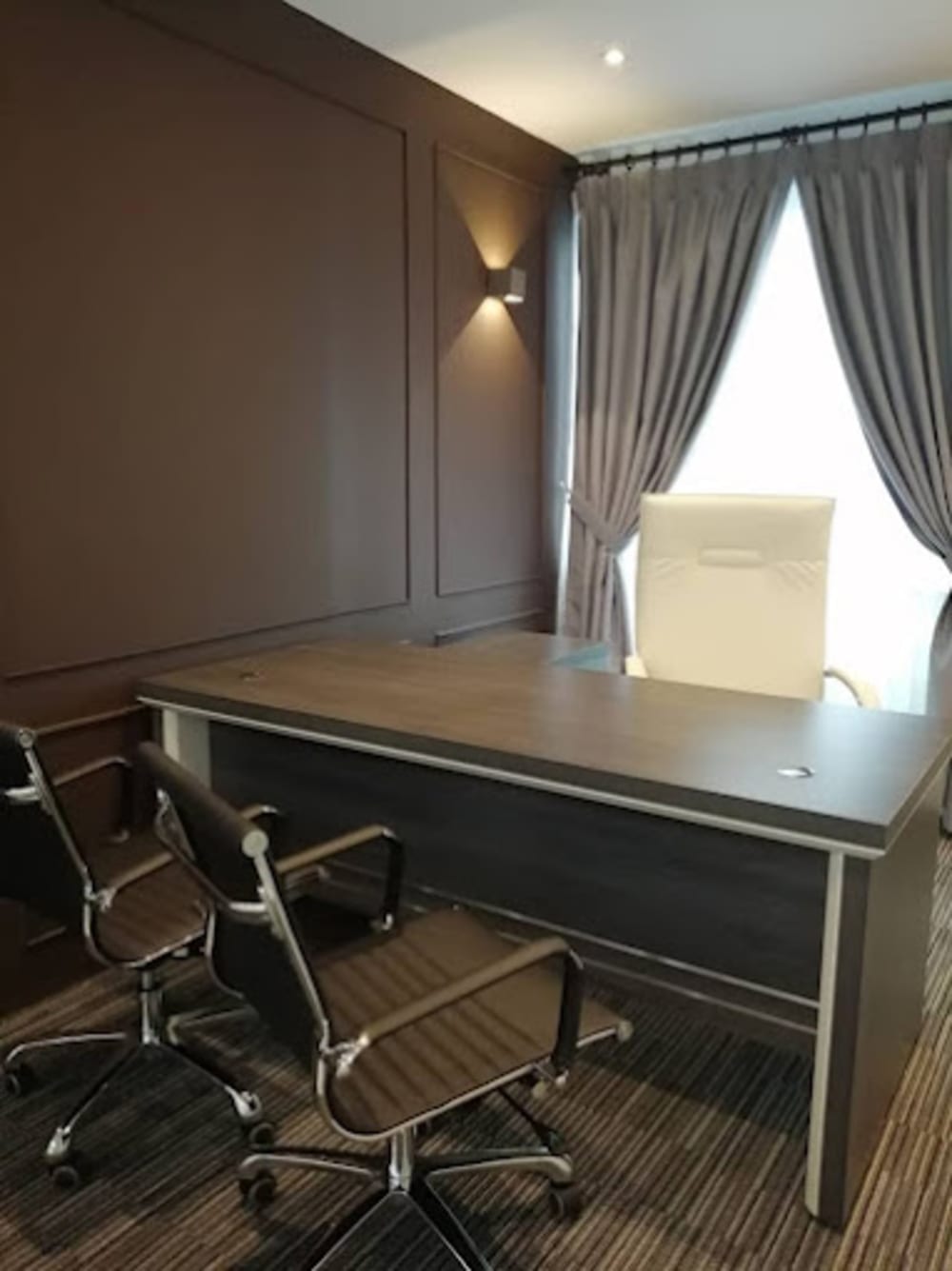 Men Inn Work Johor Bahru JALAN MOLEK