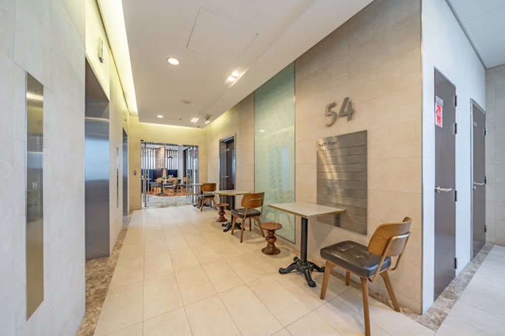 Servcorp Almas Tower