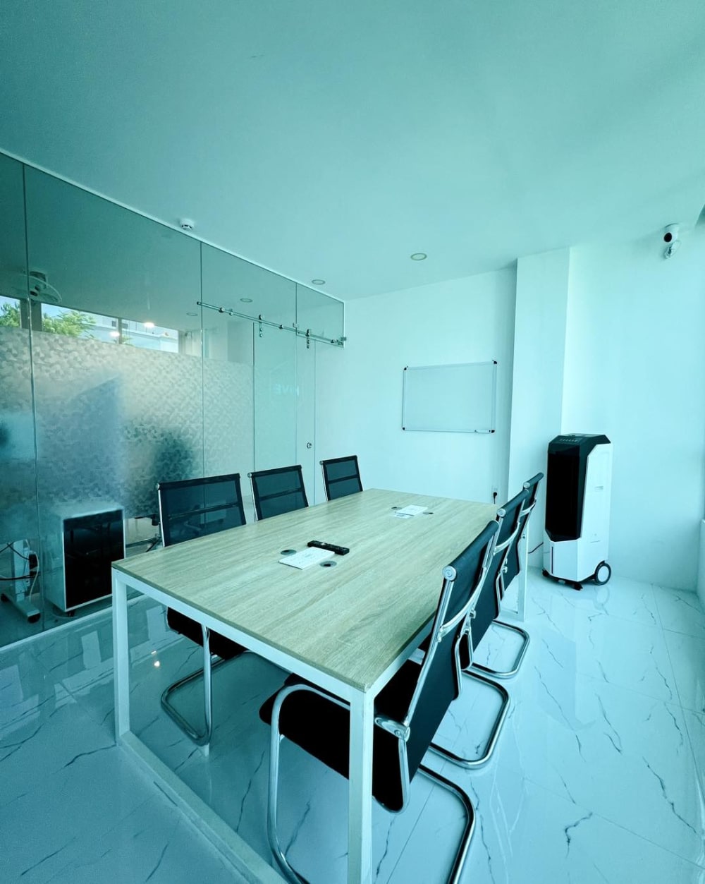 HIVE - Coworking Space & Cafe