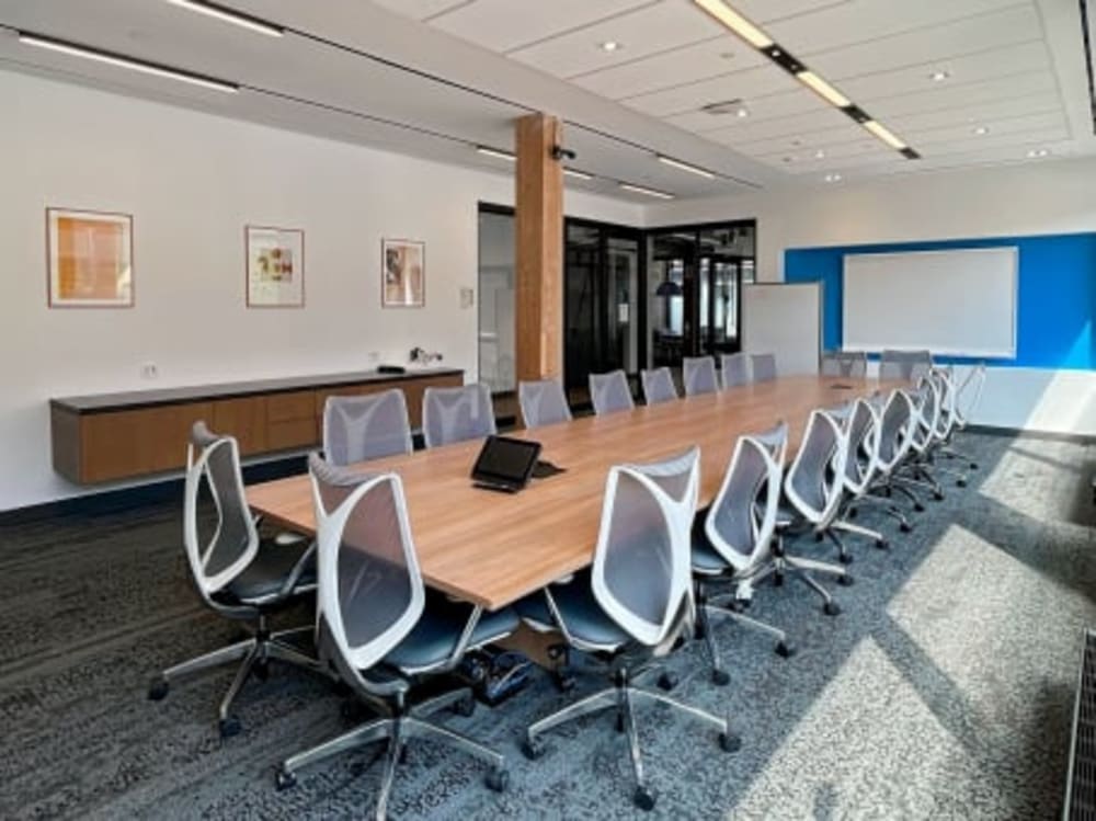 Spaces Queen St- Toronto