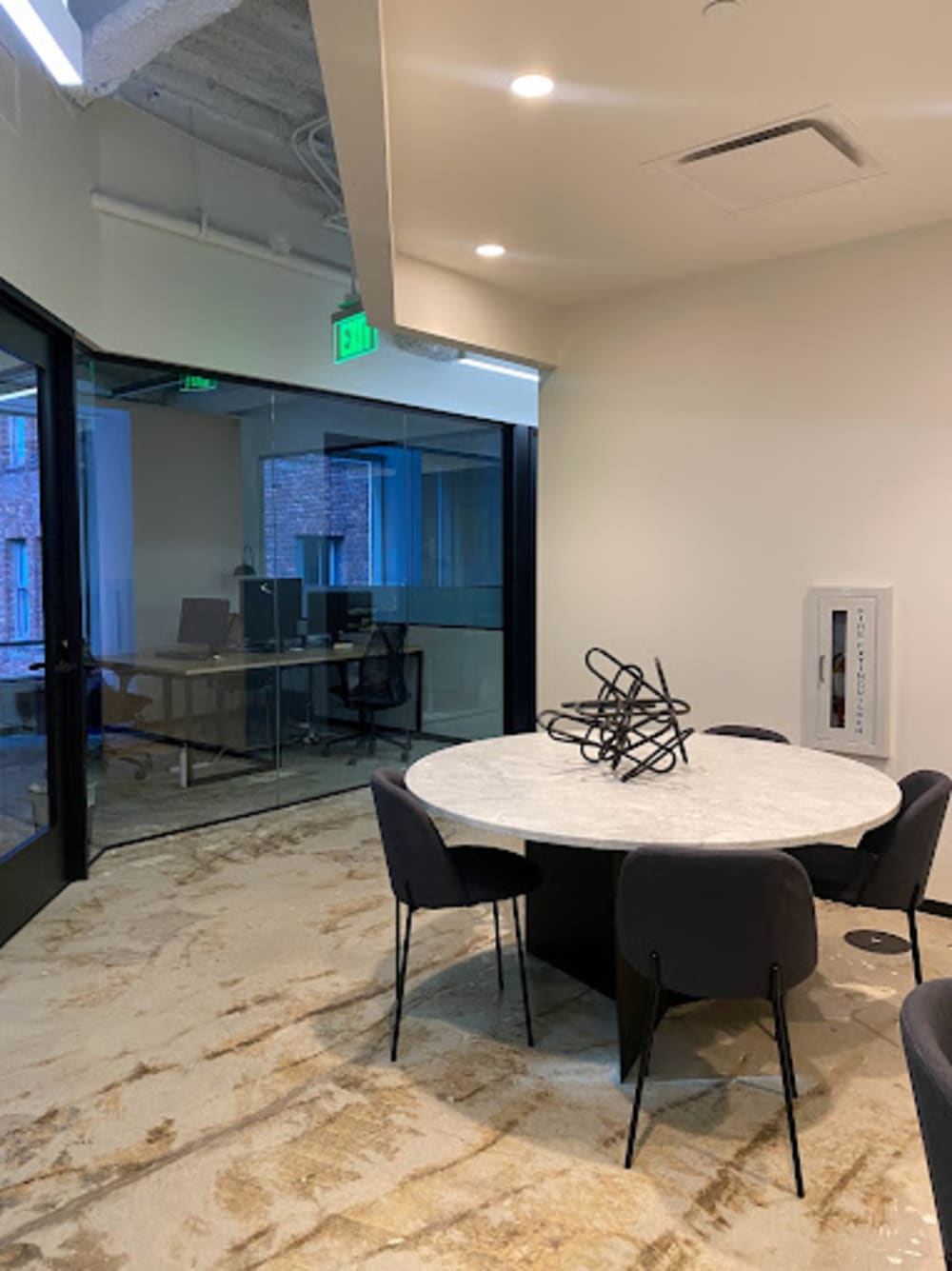 Industrious 345 California St