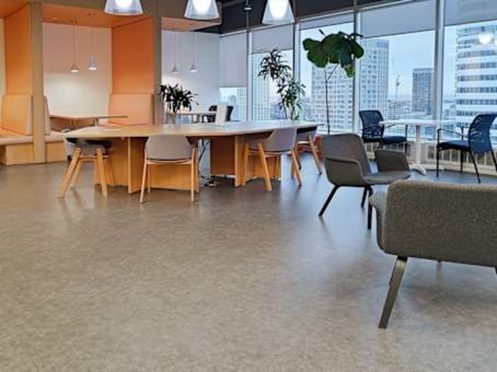 Regus Eaton Centre- Toronto