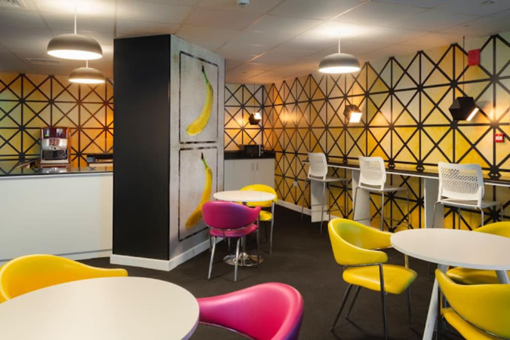 Oryx World Business Centre