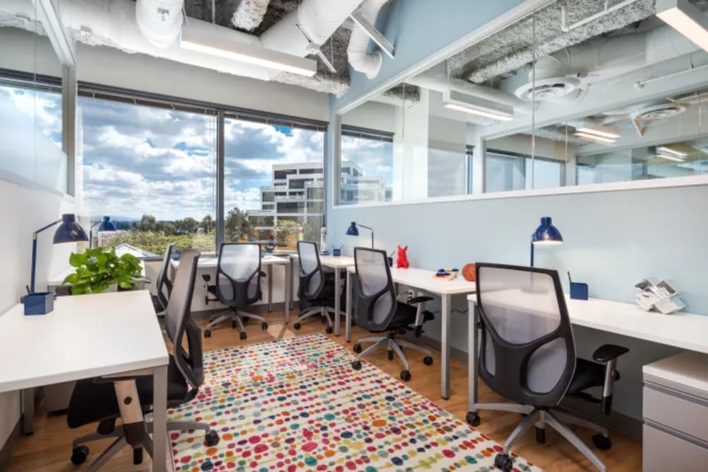 Regus Broadway Blved