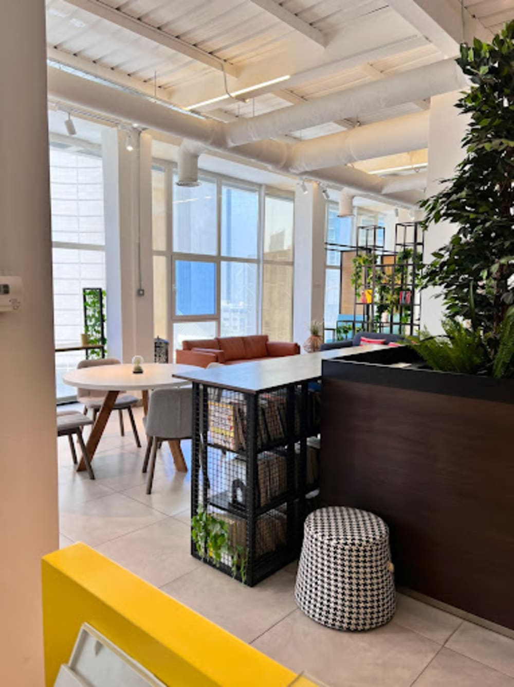 Weco - Office Space & Coworking