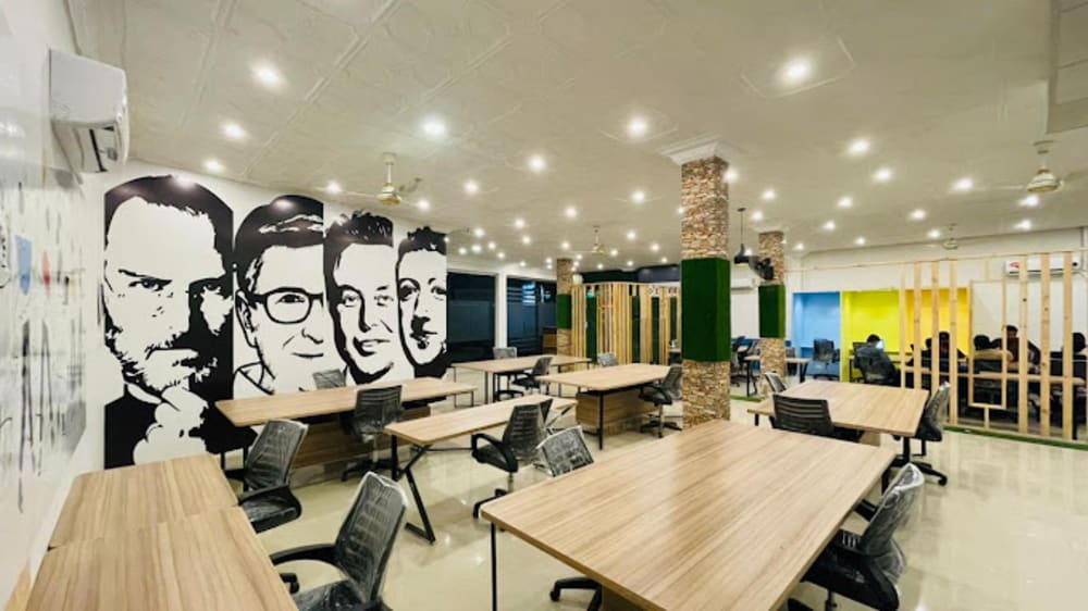 e-Earn Coworking Space PITB - Infomecs