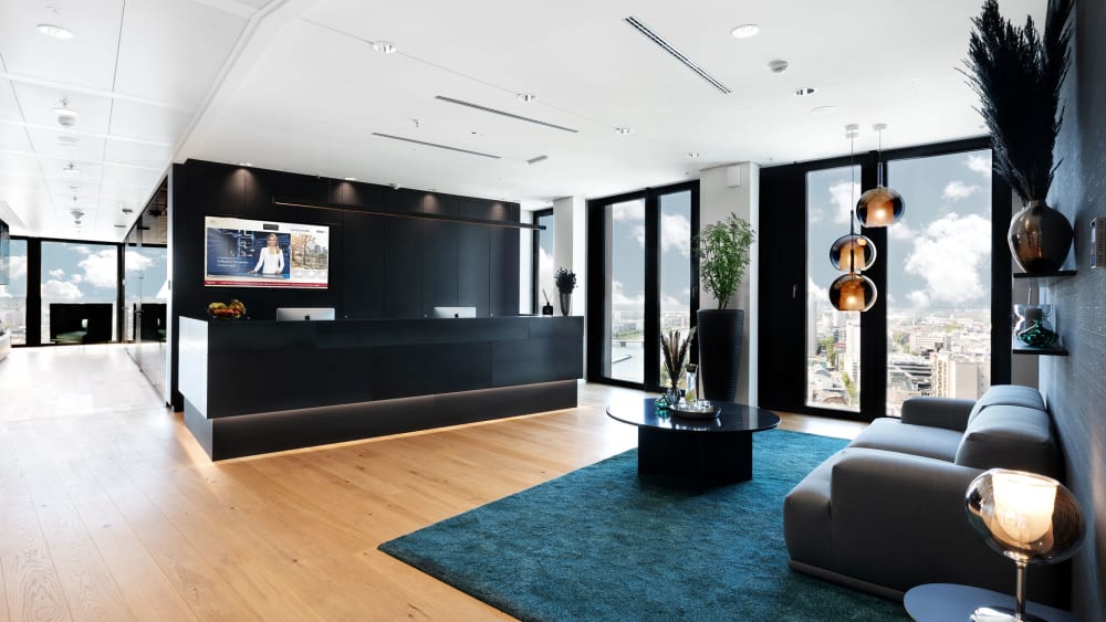 Frankfurt WINX The Riverside Tower