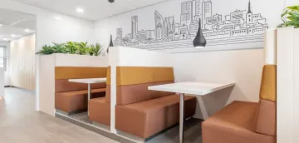 Regus Witherspoon St