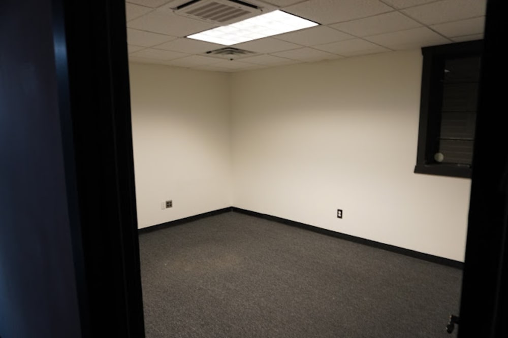 Super Suites Erie St