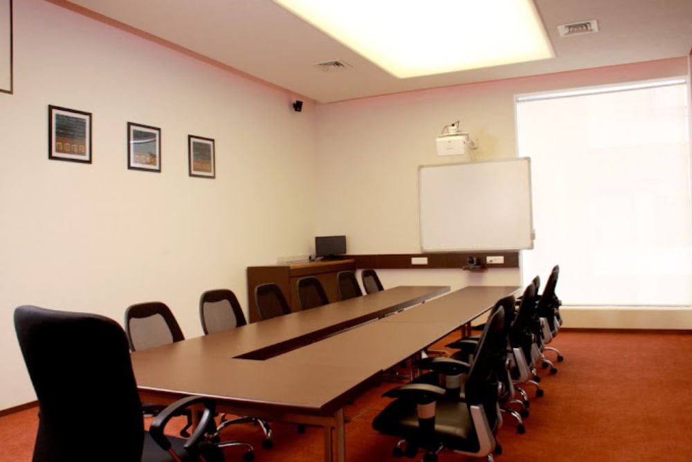 Ebony Business Center