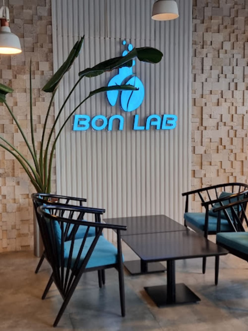 Bon Lab Cafe