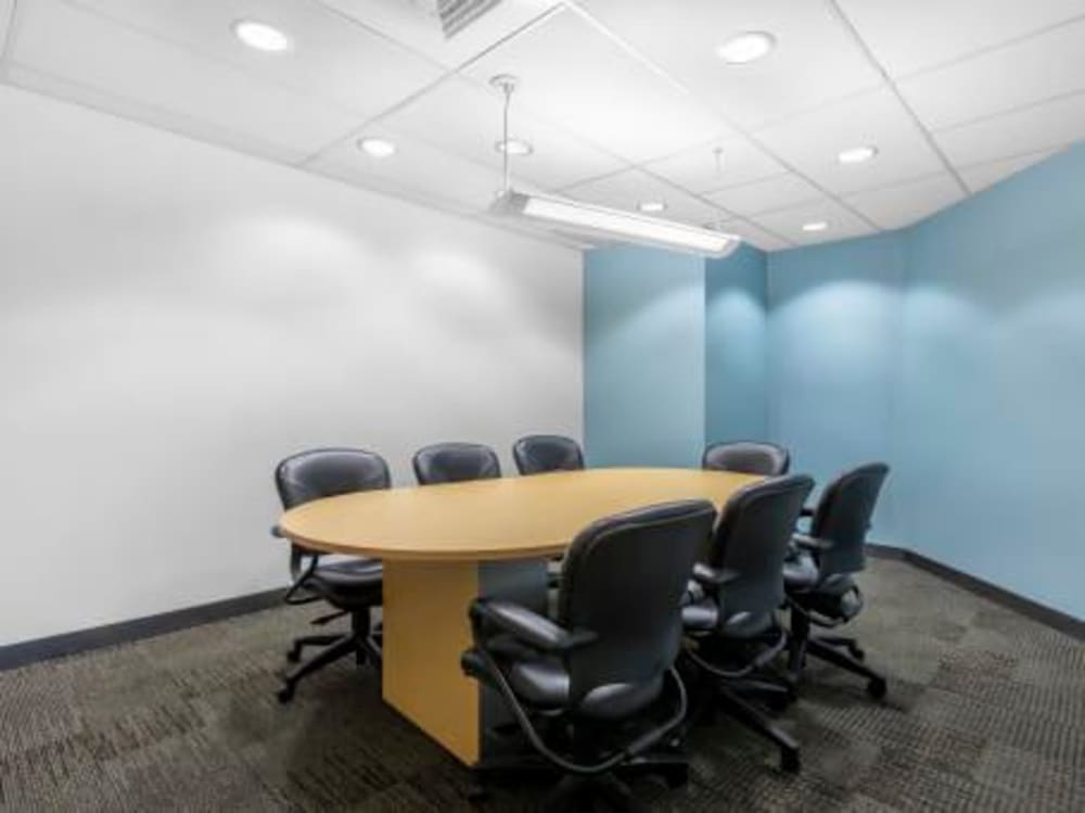 Regus International Plaza