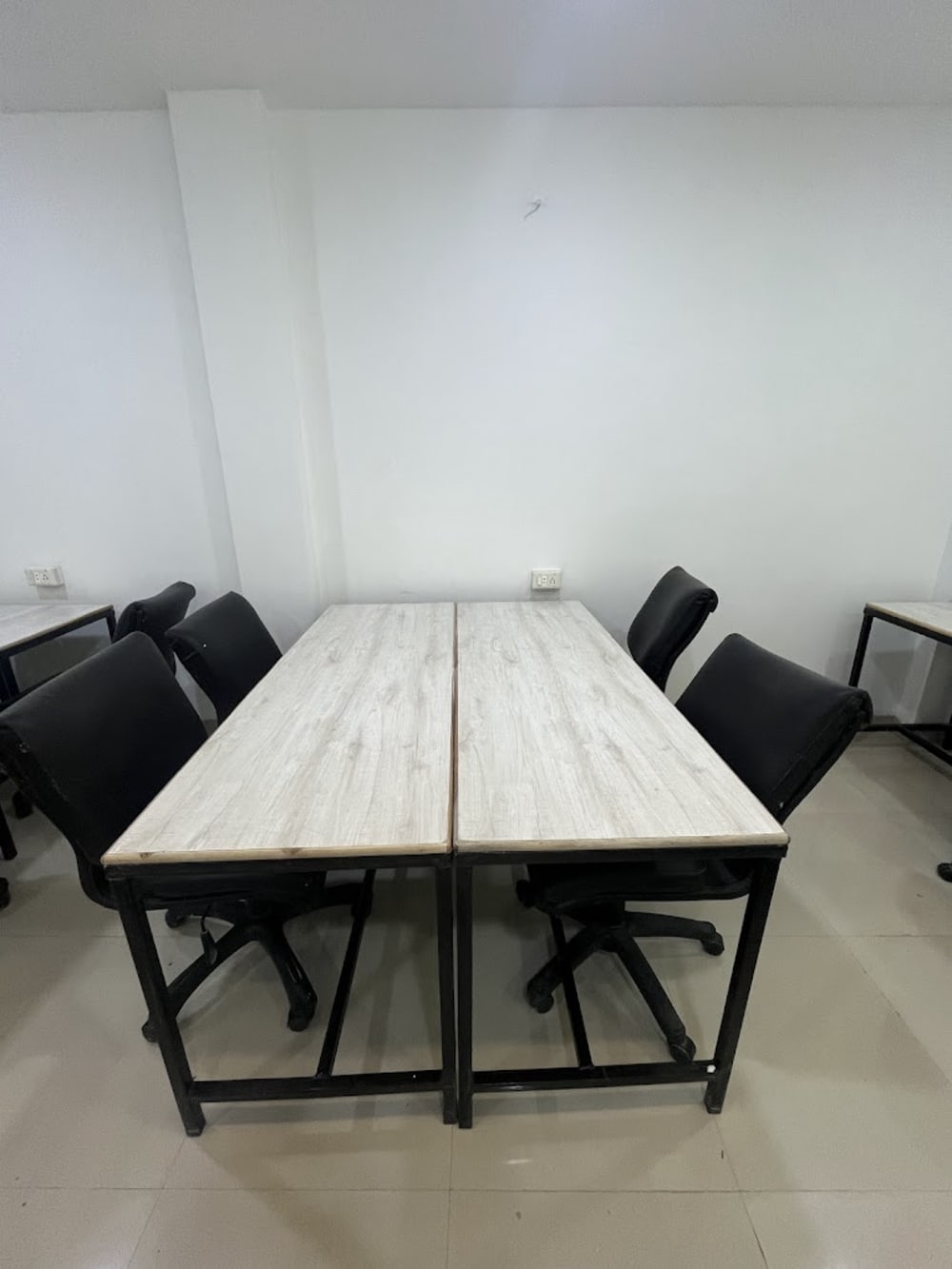 THE COLLAB Pipliyahana Rd- Indore