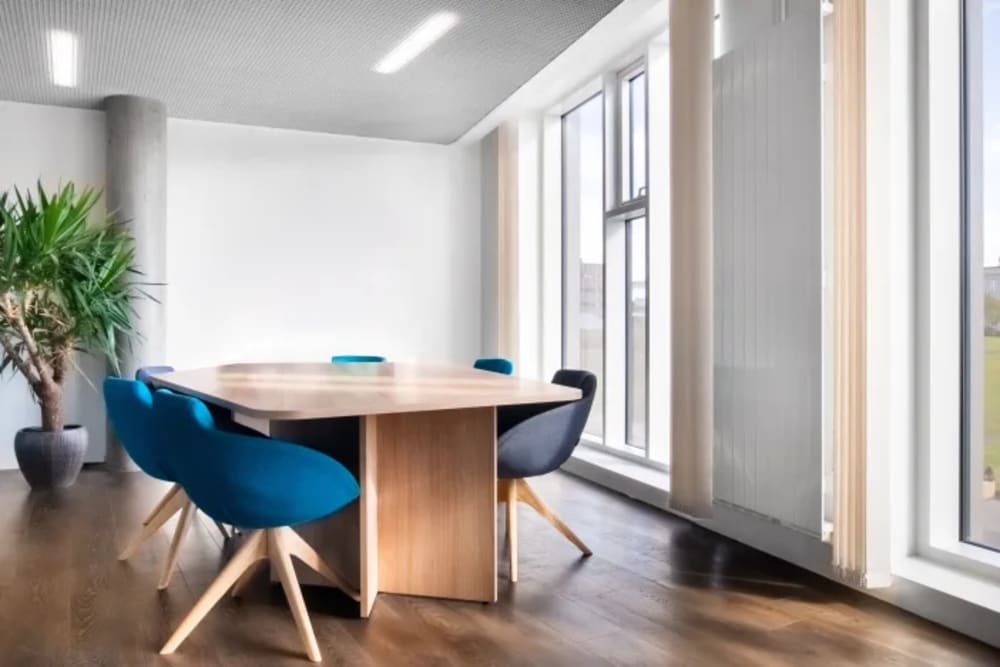 Regus University Ave Westwood