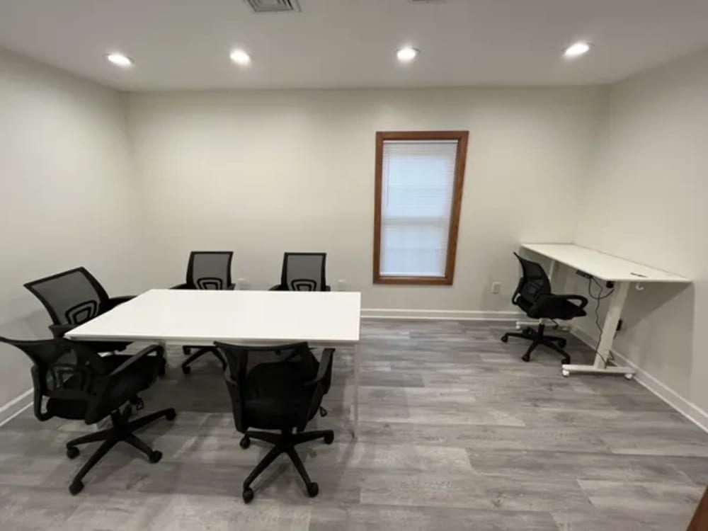 Seaside CoWork Suites