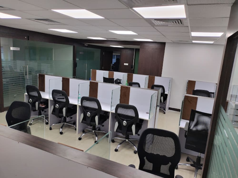 Qubebizz Spencer Plaza- Chennai