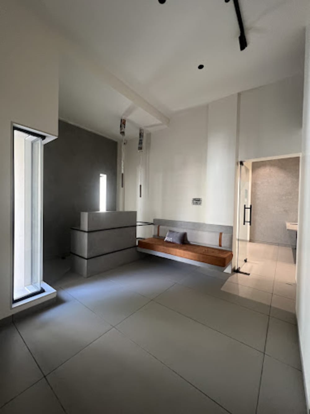 Oh Spaces Parsi Colony