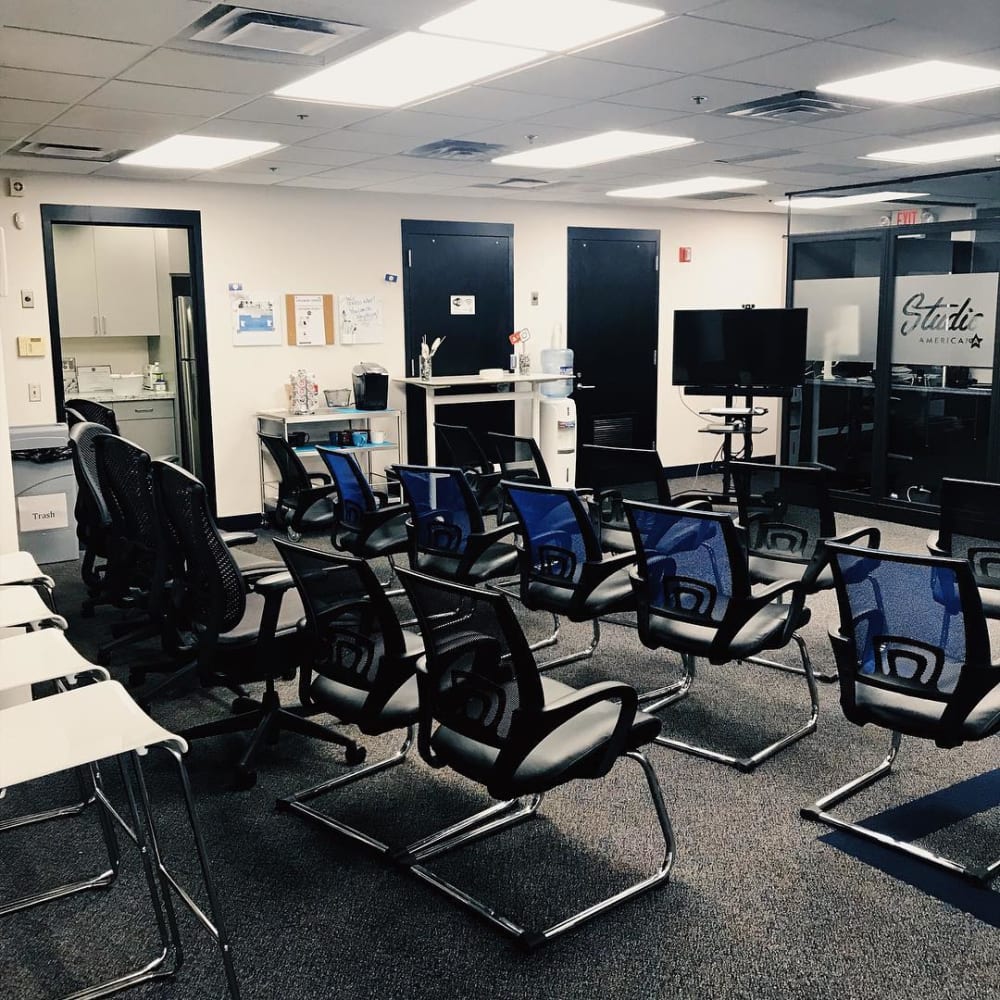 Studio CoWork-Golden Valley