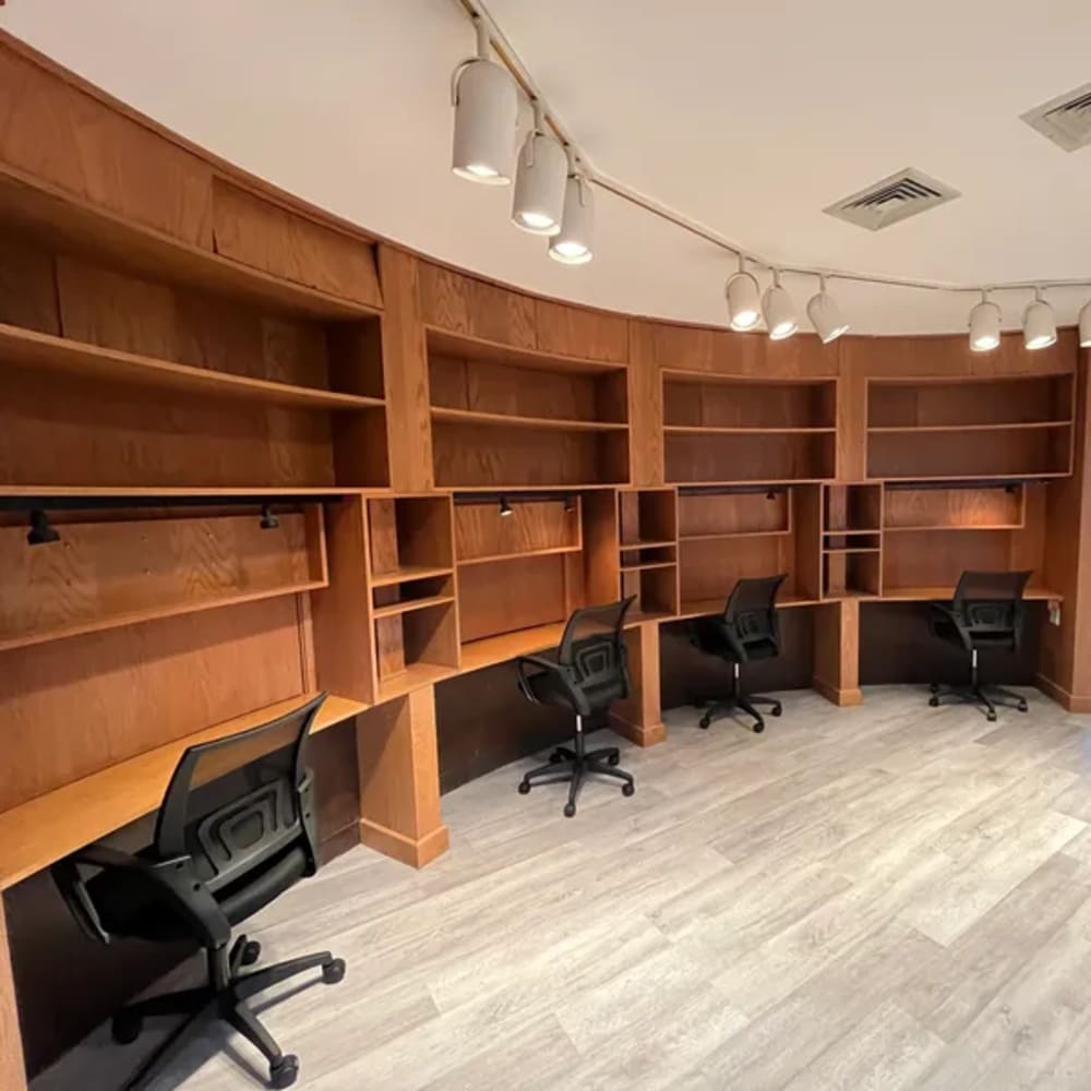 Seaside CoWork Suites