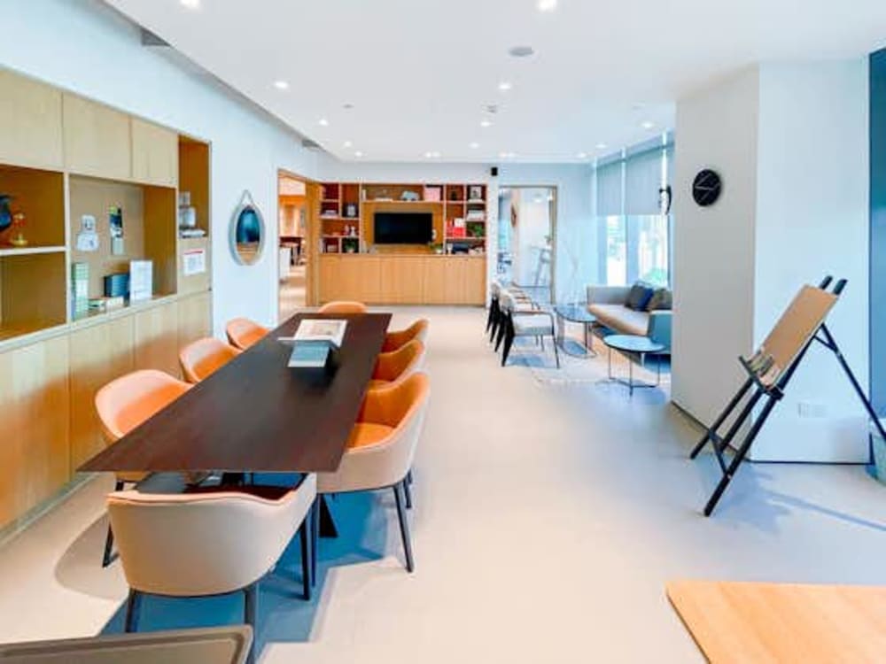 Spaces Kuala Lumpur, Exchange 106