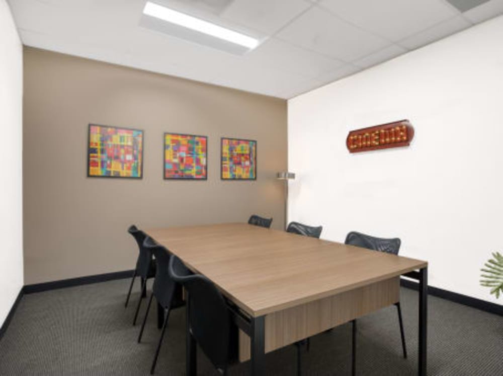 Regus Media District