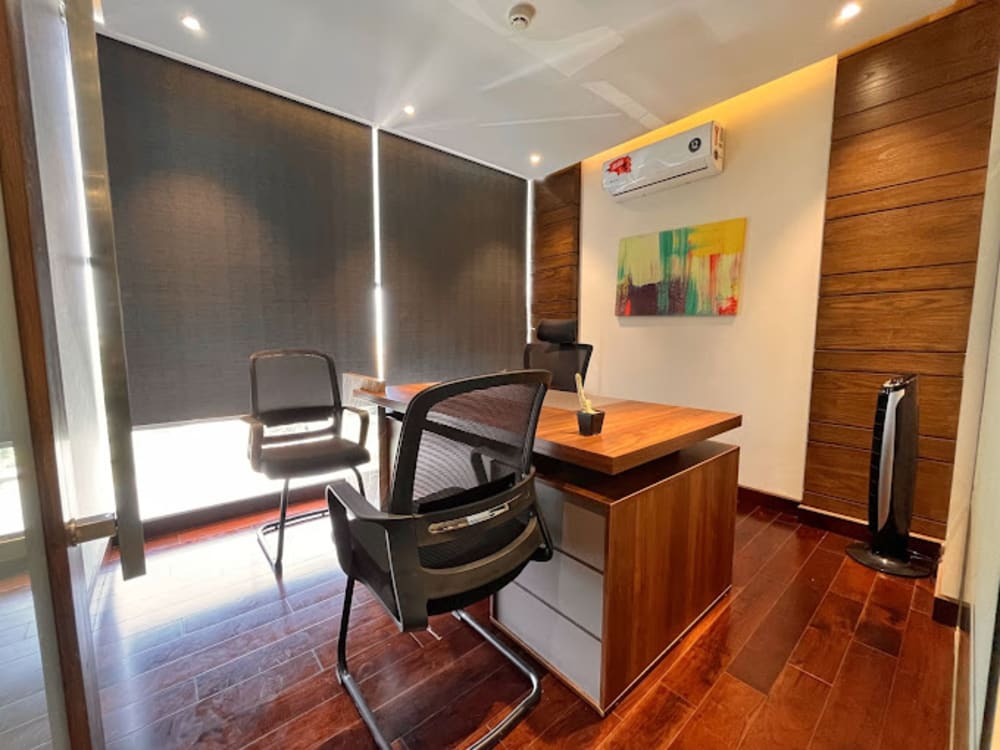 Work Box Executive Lahore