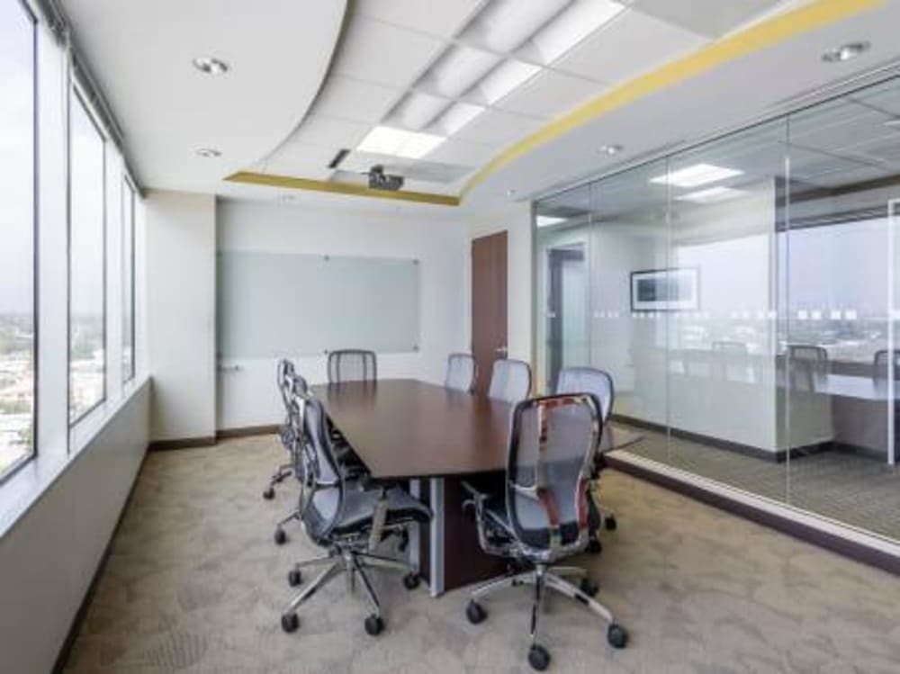 Regus Sepulveda Center