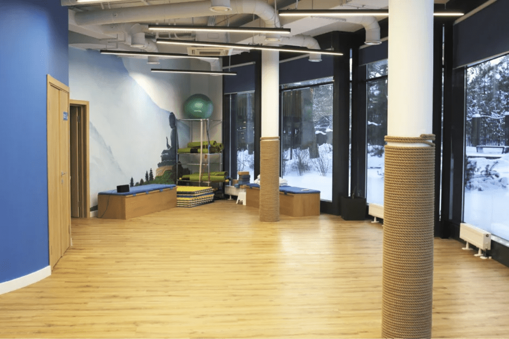 Мы-соседи-Customs Road