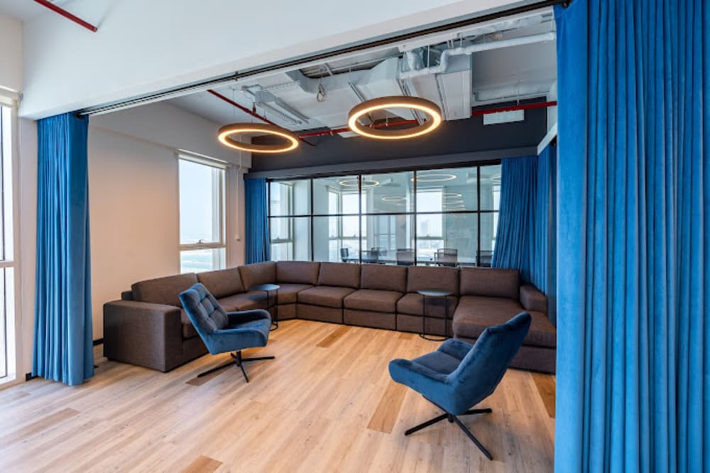 Flare Business Lusail