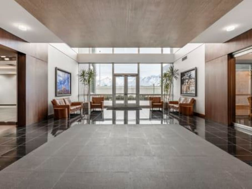 Regus - Sandy Center