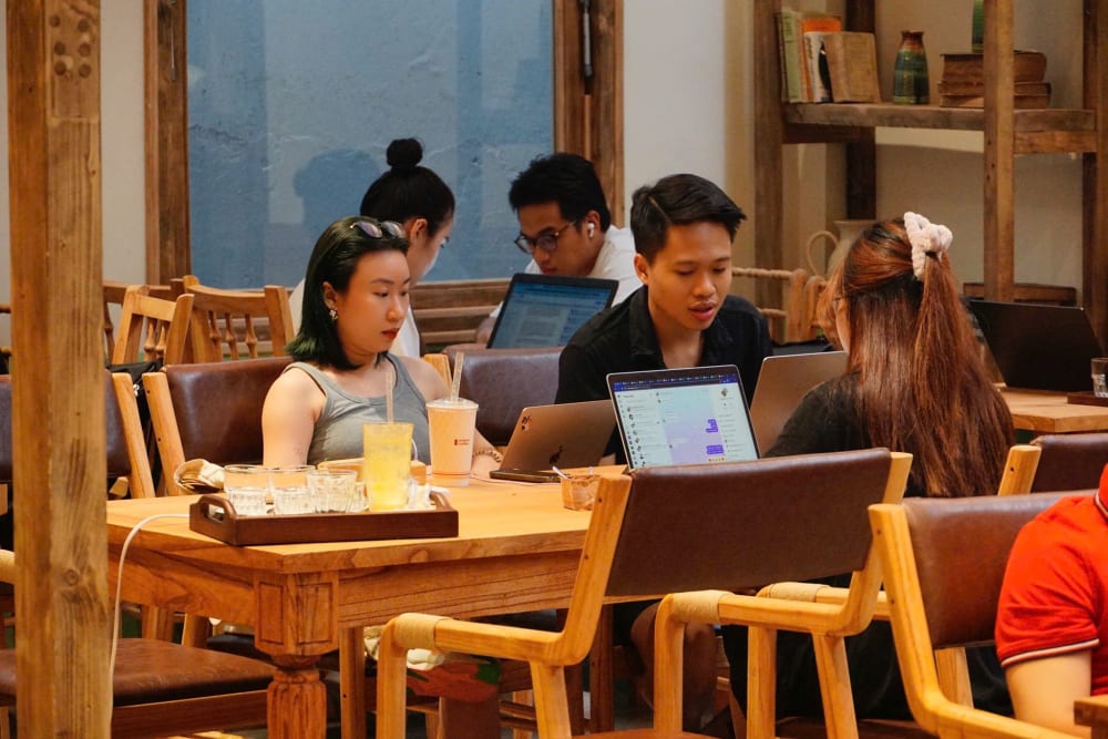 Indoor Coffee-Coworking