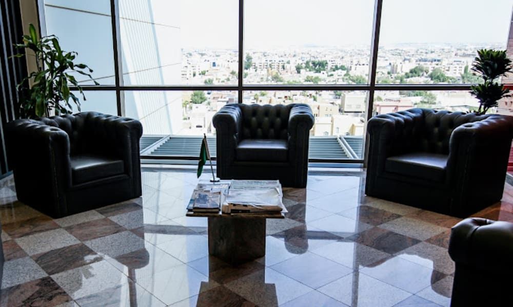 Servcorp Al Akaria Plaza