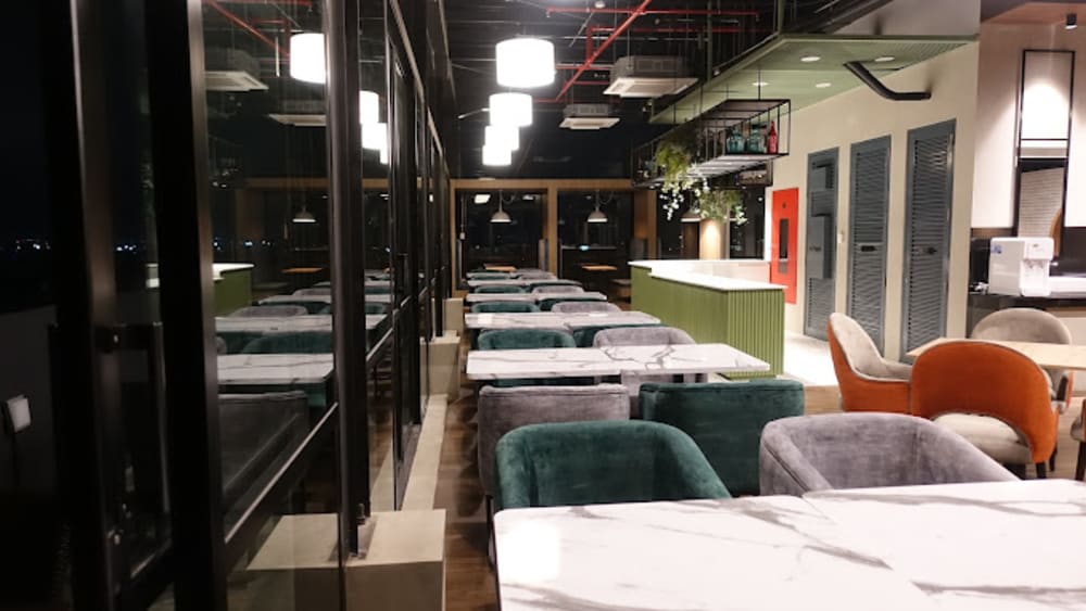 Almaden Towers-Ranaviru Lanka