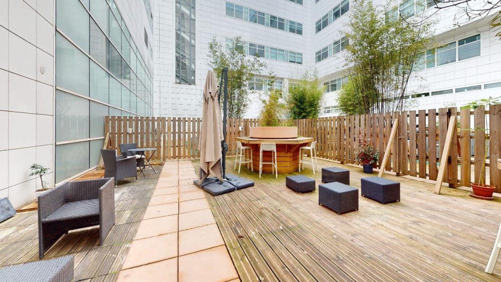 Coworking space NOMAD meeting rooms renting