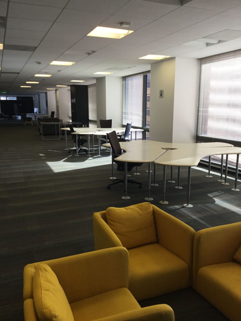 Indie Desk-South Grand Avenue