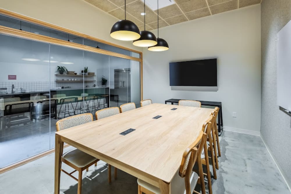 Common Desk East-Raleigh