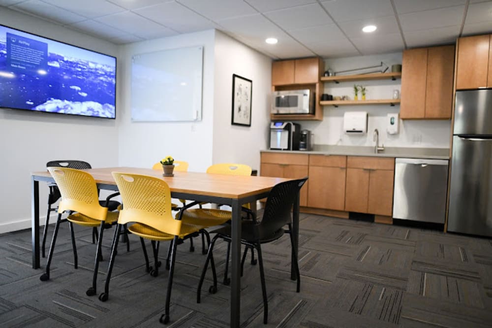 Merchant Workspace Hampton-Exeter