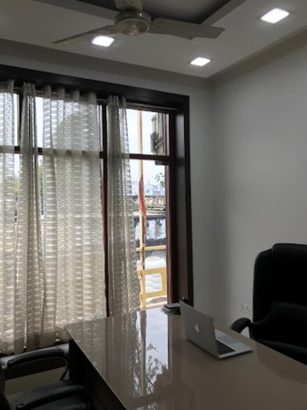 Shivam Tower Maqbara Rd- Lucknow