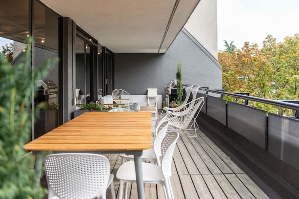 Suite Genius 8th Ave- Vancouver