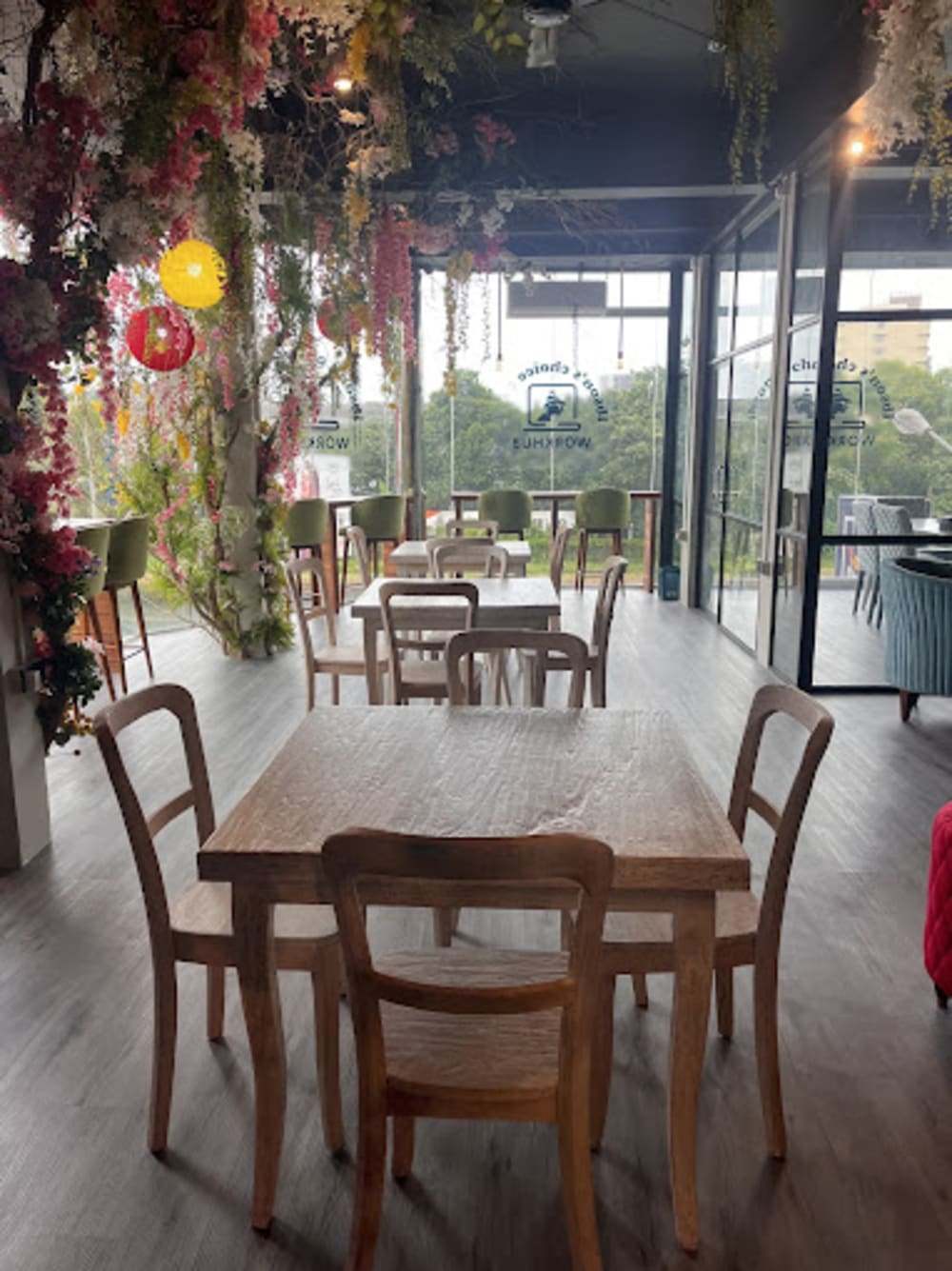 IBSONS CHOICE WORKHUB