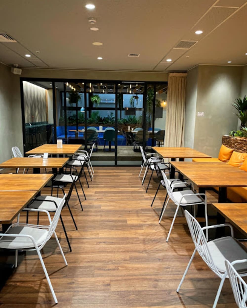 LULL TECH BEACH shibuya